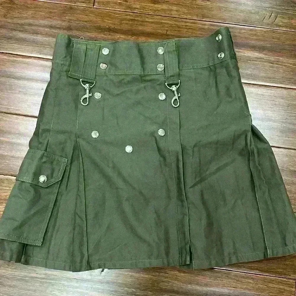 Dresses & Skirts - Scottish Highland Utility Kilt - size 40 (26)